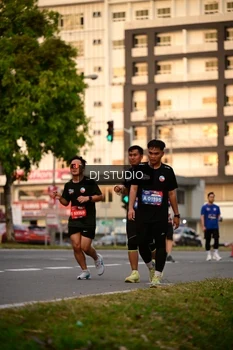 Runner Photo 4124427