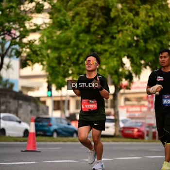 Runner Photo 4124430