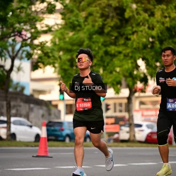 Runner Photo 4124435