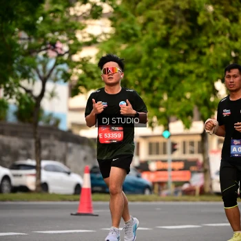 Runner Photo 4124442