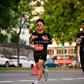 Runner Photo 4124447