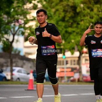 Runner Photo 4124451