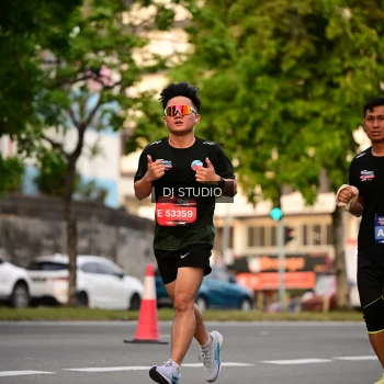 Runner Photo 4124455