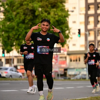 Runner Photo 4124456