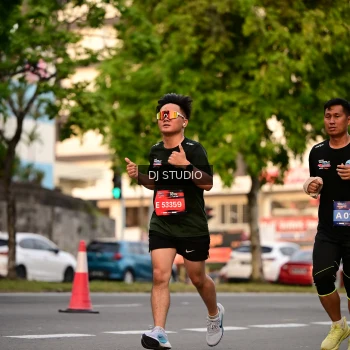 Runner Photo 4124463