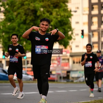 Runner Photo 4124465