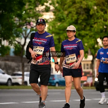 Runner Photo 4124511