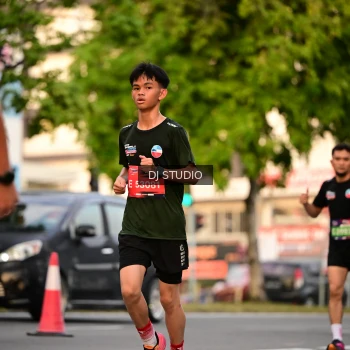 Runner Photo 4124542