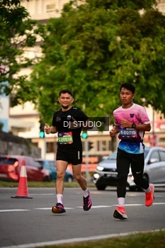 Runner Photo 4124549