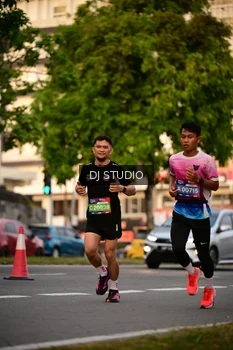 Runner Photo 4124552