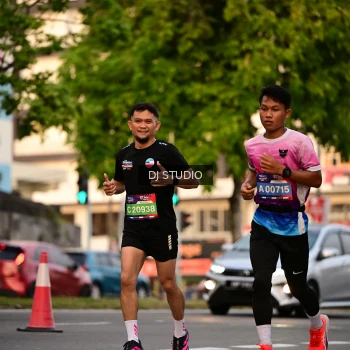 Runner Photo 4124556