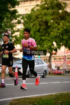 Runner Photo 4124558