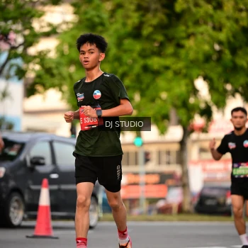 Runner Photo 4124564