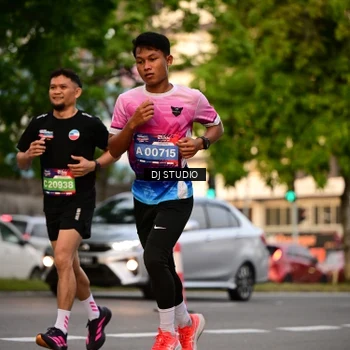 Runner Photo 4124566