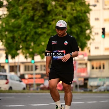 Runner Photo 4124578