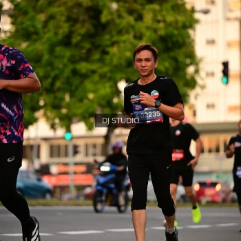 Runner Photo 4124623