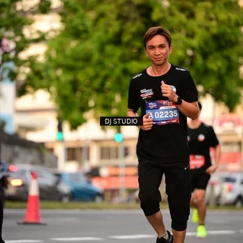 Runner Photo 4124633