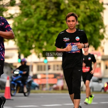 Runner Photo 4124635