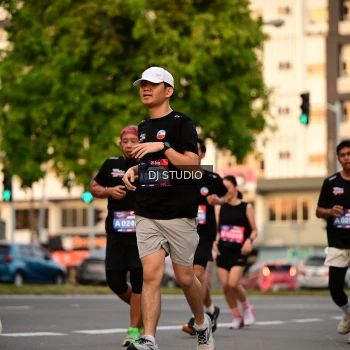 Runner Photo 4124643