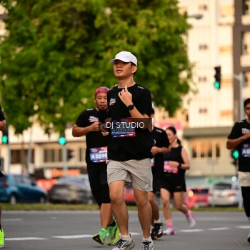 Runner Photo 4124646