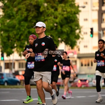 Runner Photo 4124650