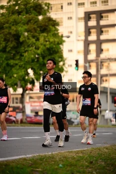 Runner Photo 4124660