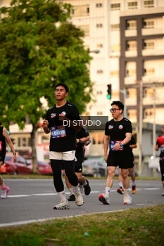 Runner Photo 4124665