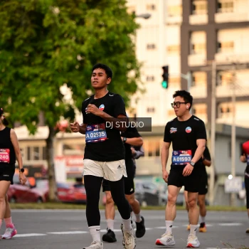 Runner Photo 4124670