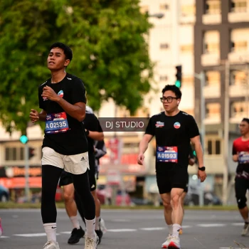 Runner Photo 4124674