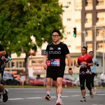 Runner Photo 4124676
