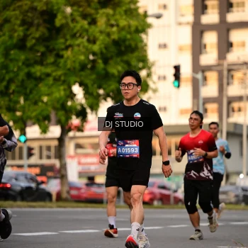 Runner Photo 4124677