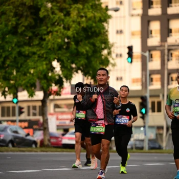 Runner Photo 4124714