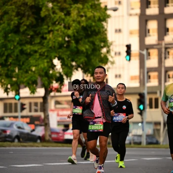 Runner Photo 4124716