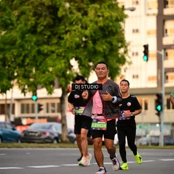 Runner Photo 4124723