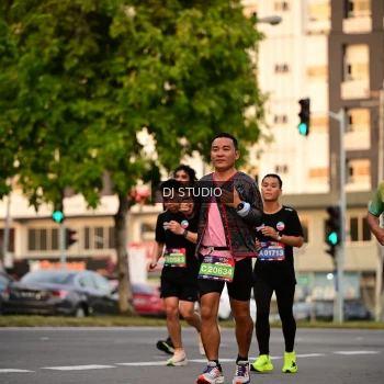 Runner Photo 4124725