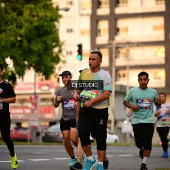 Runner Photo 4124730