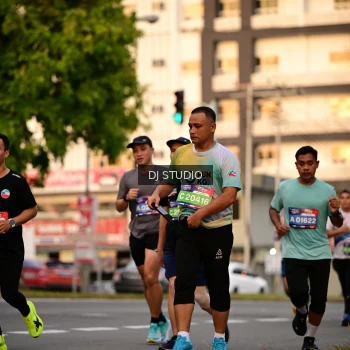 Runner Photo 4124733