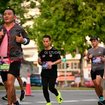 Runner Photo 4124740