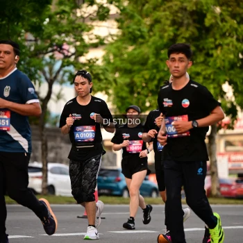 Runner Photo 4124795