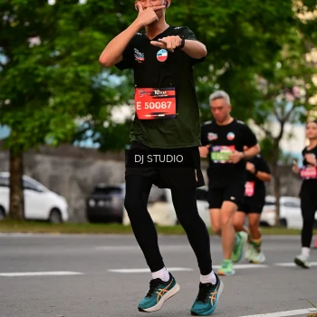 Runner Photo 4124836