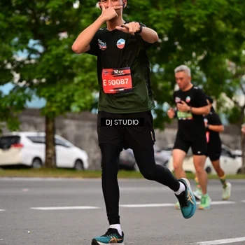 Runner Photo 4124838