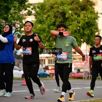 Runner Photo 4124868