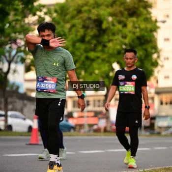 Runner Photo 4124876