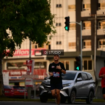 Runner Photo 4124916