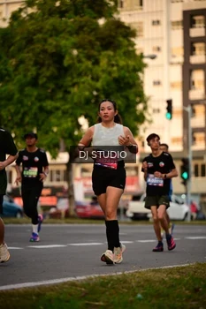 Runner Photo 4124940