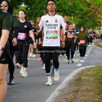 Runner Photo 4124976