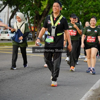 Runner Photo 4125011