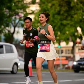 Runner Photo 4125035