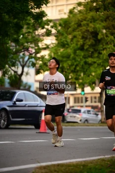 Runner Photo 4125046