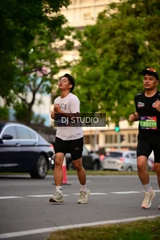 Runner Photo 4125053